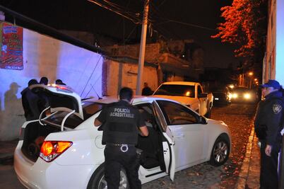 Fiscalía catea inmueble en Carrillo