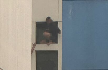 Resguardan a persona en crisis que intentaba lanzarse desde el Hospital General de Querétaro