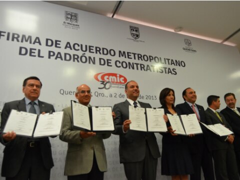 Suscriben acuerdo metropolitano