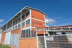 Instalarán detectores de metales en las 380 secundarias de Querétaro