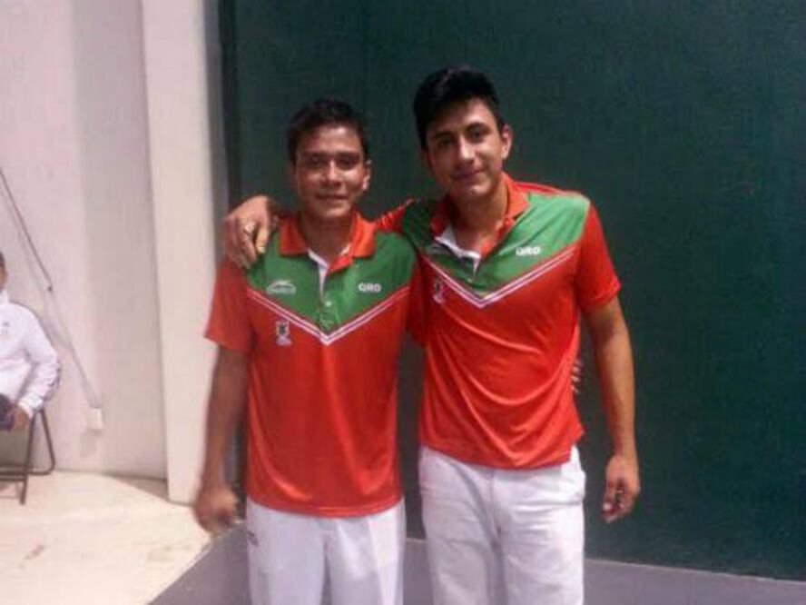 Otro oro en frontón 