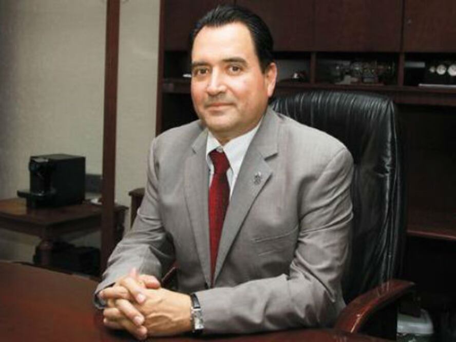 Se reúne López con el Cluster Medico