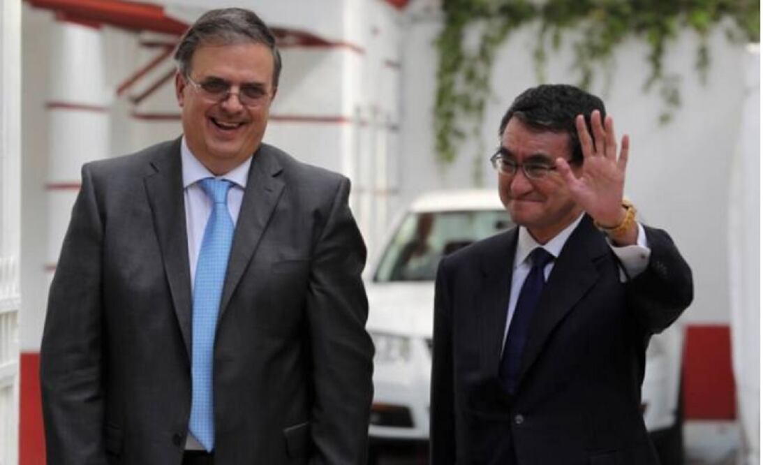 Marcelo Ebrard junto a Taro Kono, ministro de Asuntos Exteriores de Japón Foto: Juan Carlos Reyes / EL UNIVERSAL