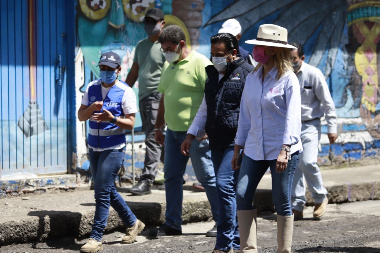 El edil Luis Nava recorrió Santa María Magdalena, una de las zonas afectadas por la lluvia