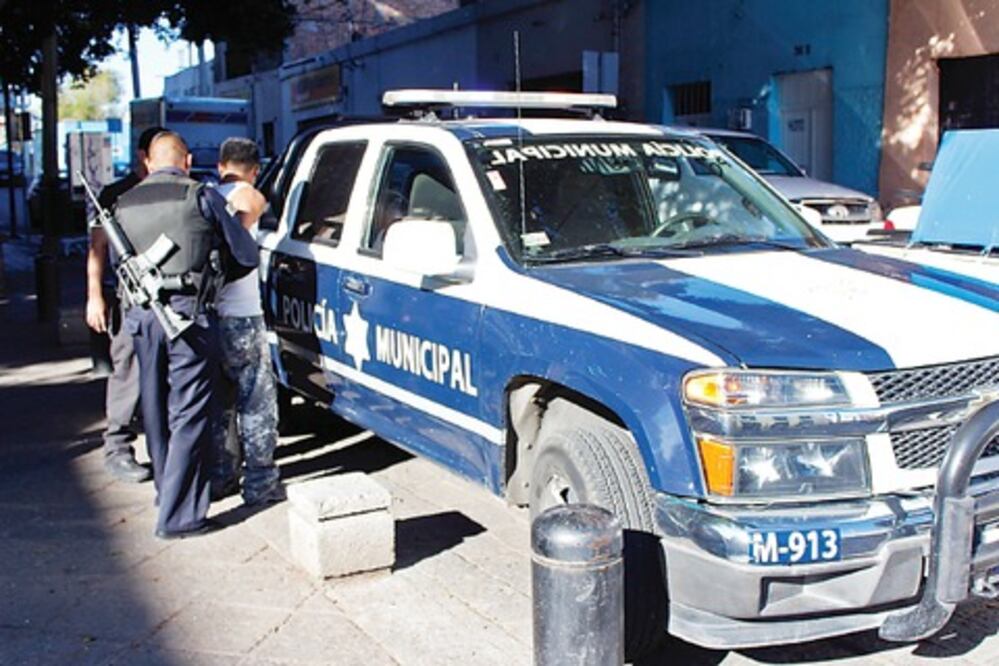 Portación de armas ilegales en SRJ