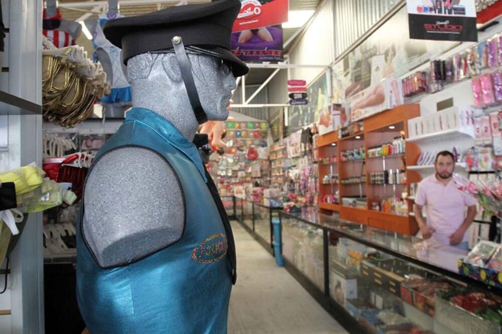 Mujer Bonita: 16 años de fantasías sexuales