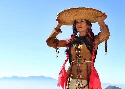 A festejar con María José y Lila Downs