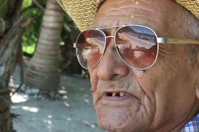 Historias y boleros para disfrutar a la orilla del mar