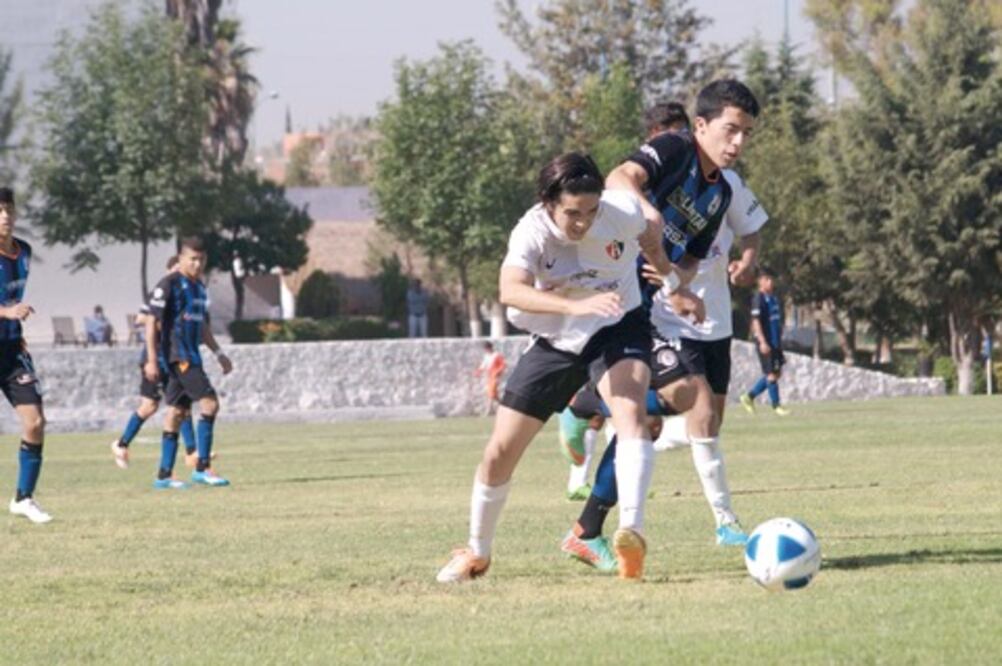 Rojinegros imponen su ley en fuerzas básicas