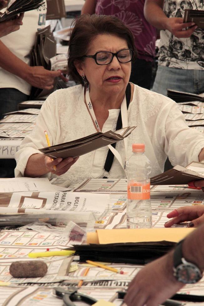 El INE anunció que dio inicio al recuento total de votos (DEMIAN CHAVEZ. EL UNIVERSAL)