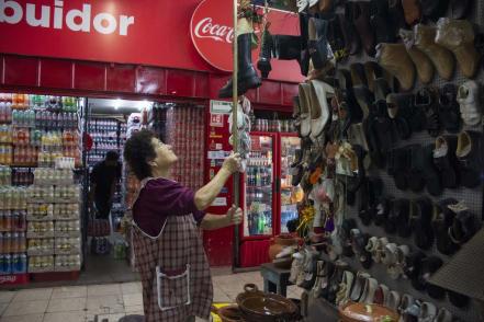 Lánzate al mercado Escobedo para comprarle a doña Alicia; lleva dos años sin ver repuntar las ventas