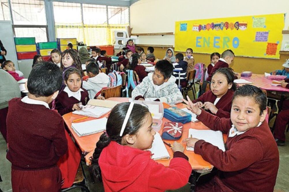 Al alza, nombres de artistas, dicen