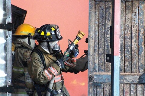 Prevén en Mompaní central de bomberos