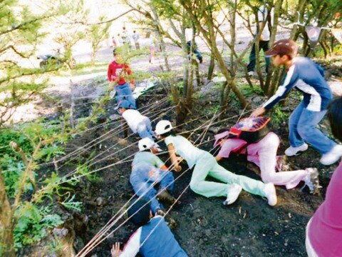 Correrán con los difuntos