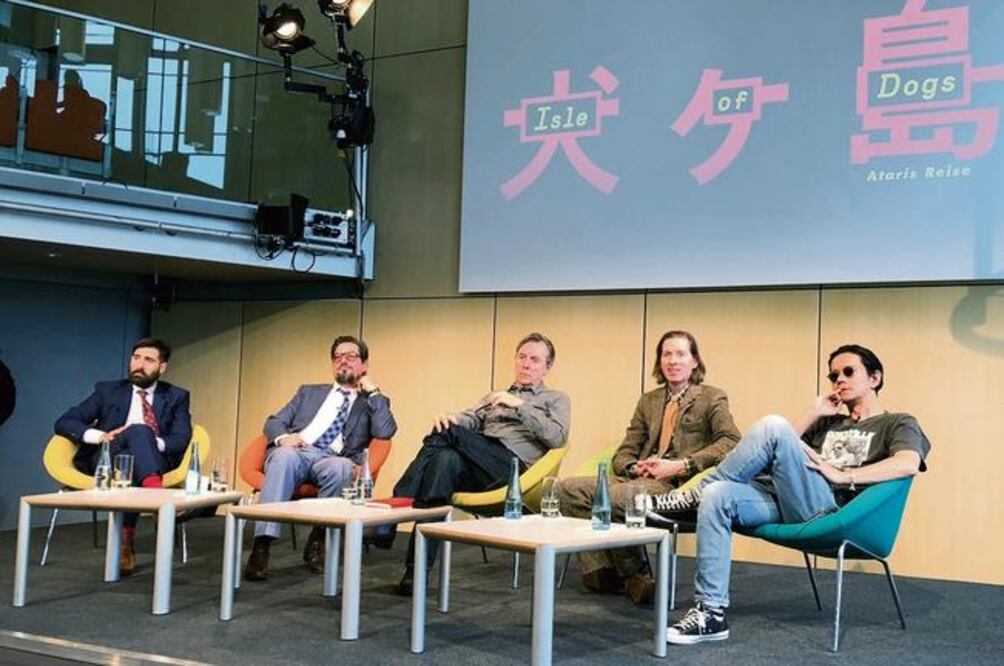 Wes (saco café) reunió a estrellas para hacer las voces de los personajes (ALEJANDRA MUSI. EL UNIVERSAL)