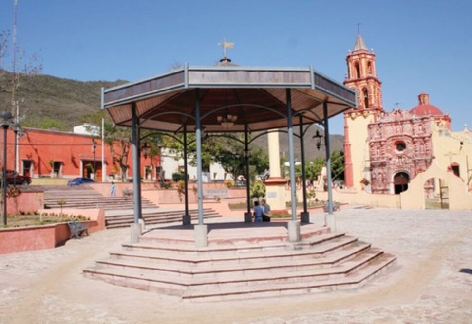 Envían a EU a 125 jornaleros a trabajar