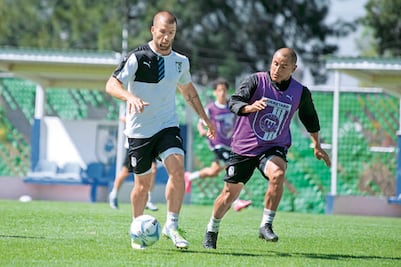 Velan armas en Gallos Blancos