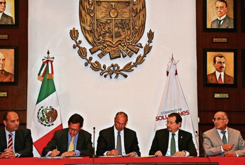 Respalda Calzada plan de telecom