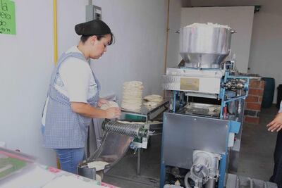 Descartan tortilleros alza en precio y buscan apoyo estatal