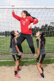 Miriam Aguirre, lista para atajar metralla