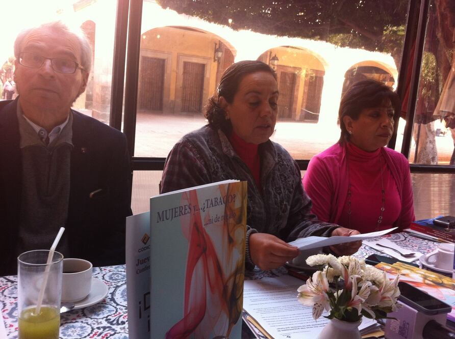 Buscar crear conciencia del tabaco en mujeres