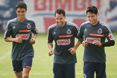 Reyna ve como favorito a Chivas