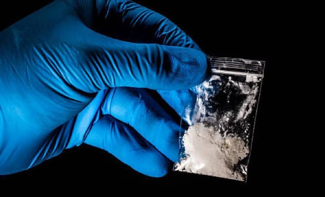 Los traficantes con base en Estados Unidos se involucraron más en la mezcla y prensado de fentanilo, dice reporte del DHS. FOTO: iStock