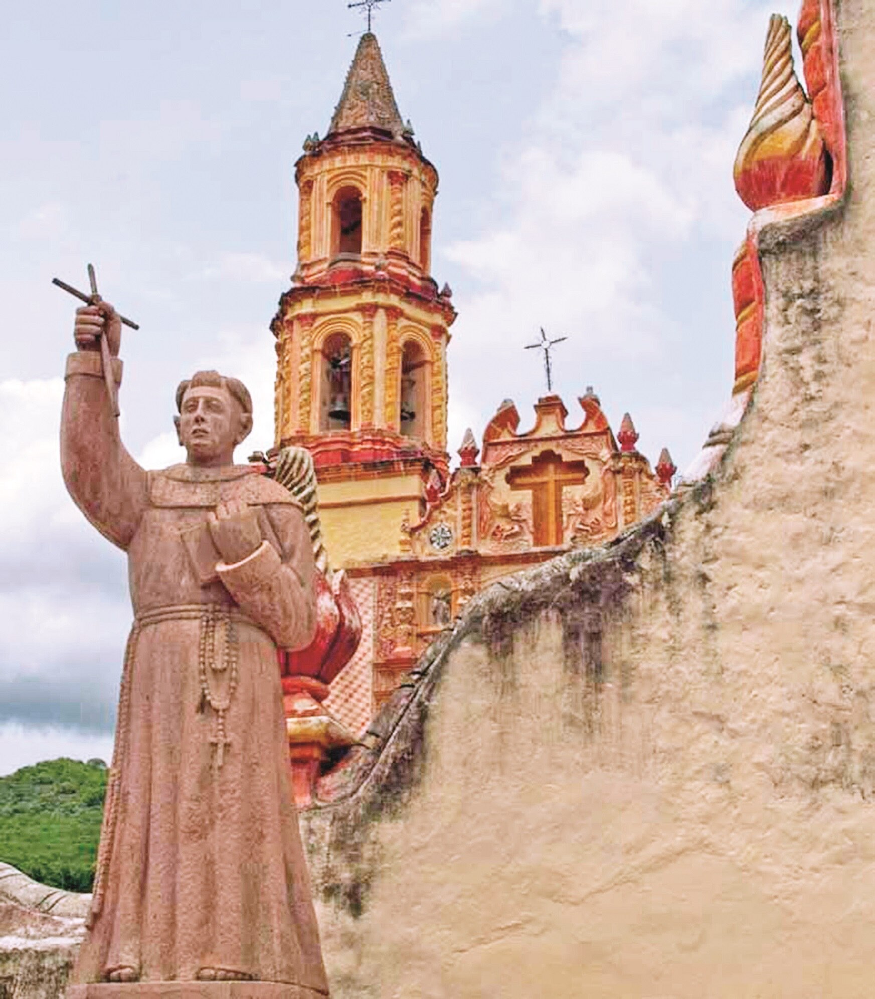 Fray Junípero, al Panteón de los Queretanos Ilustres
