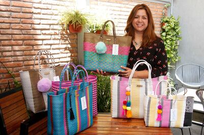 Bolsos artesanales con sello amealcense  