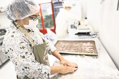 Mujeres ganan 16% menos que los varones en Querétaro