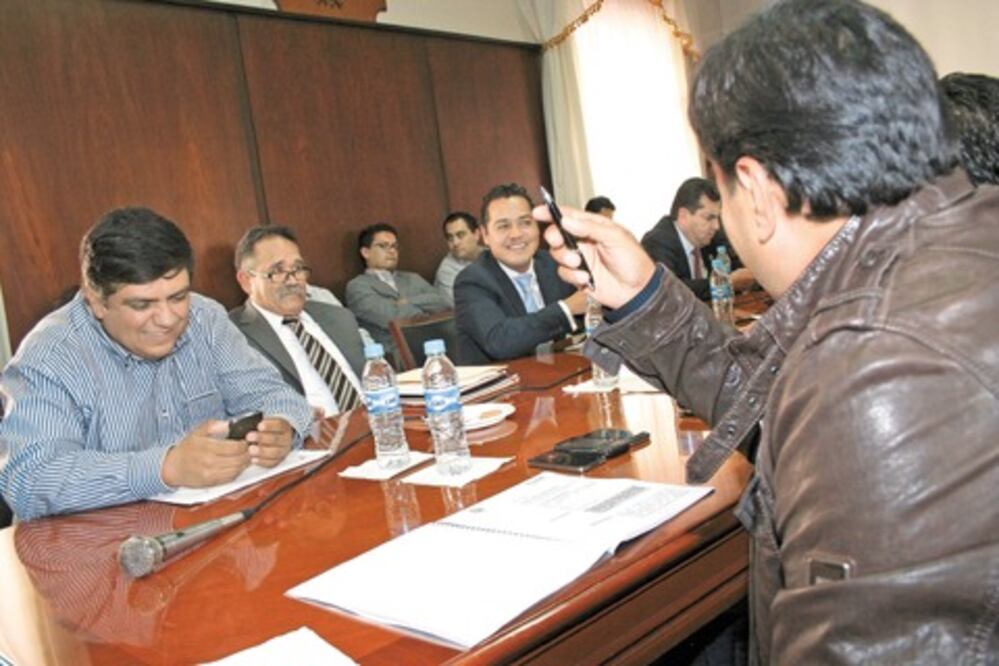 Aprueban elevar tablas catastrales