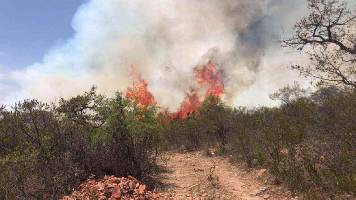 Suman cuatro días de incendio en Tequisquiapan