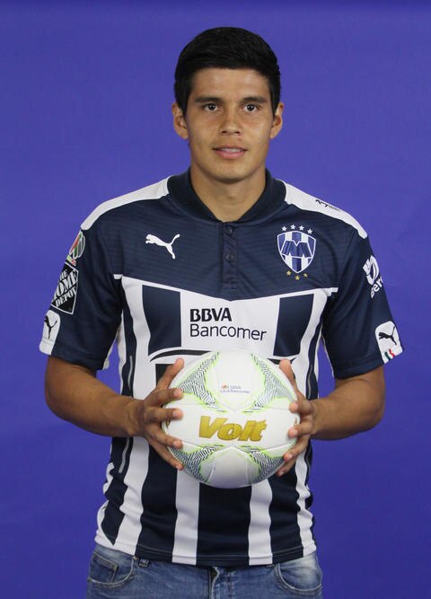 Chivas va por cinco grandes refuerzos