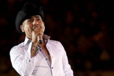 La voz de Espinoza Paz no se apaga