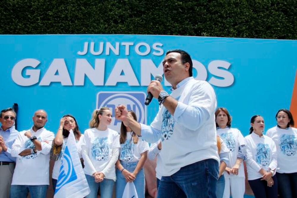 Luis Bernardo Nava exhortó a los otros candidatos a reconocer resultado del IEEQ, en favor de la unidad.