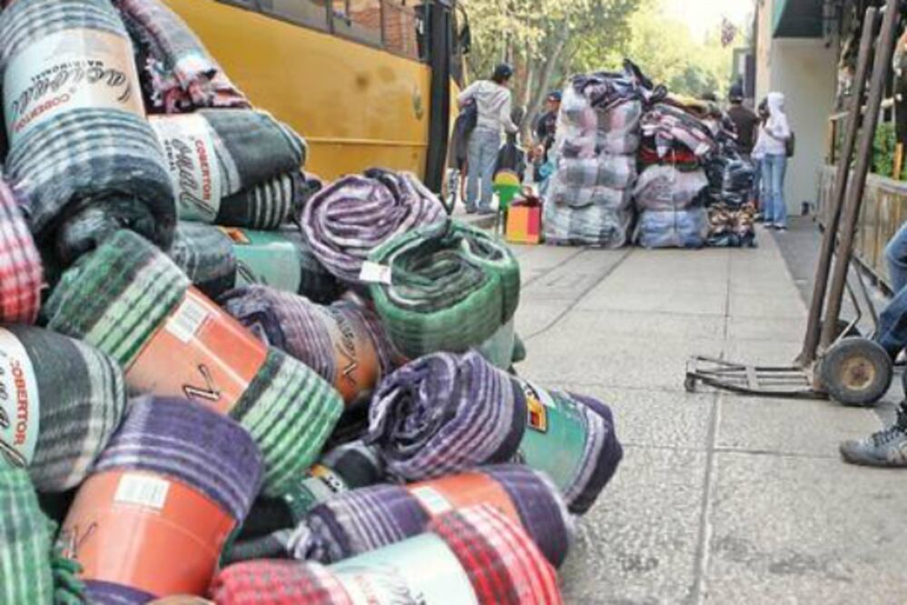 Arranca DIF recolección de cobijas