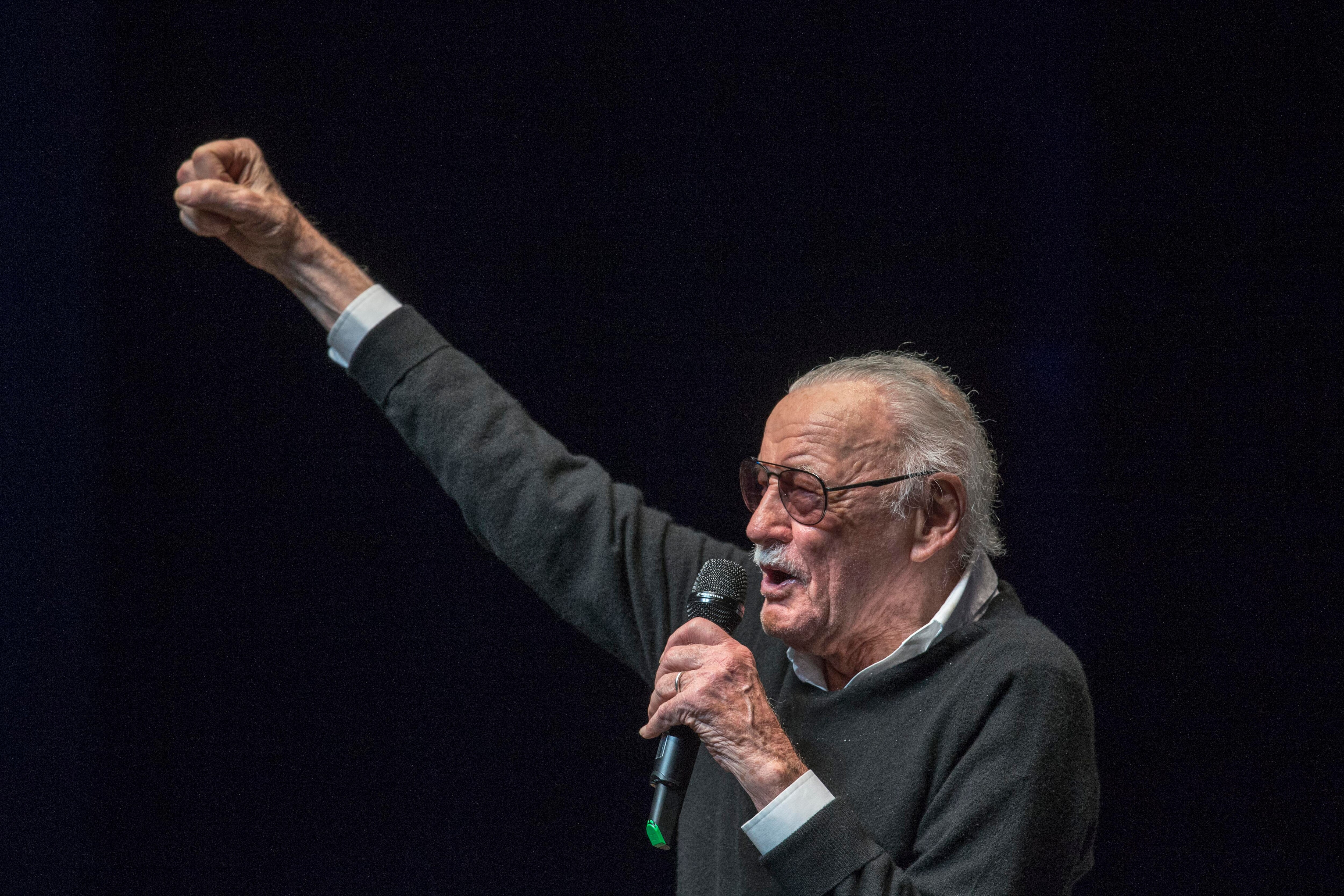 Stan Lee anuncia nuevo superhéroe latino