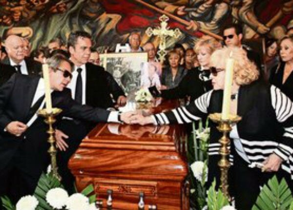 Adios a Cordero en Bellas Artes