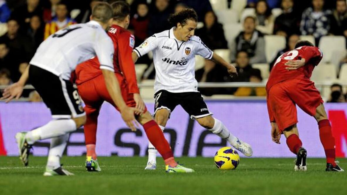 Guardado, titular en victoria del Valencia