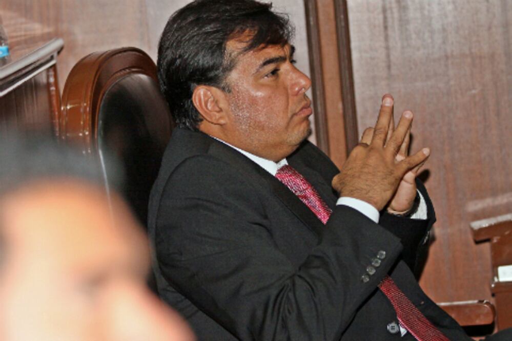 Diputado dice que declinó ir por SJR