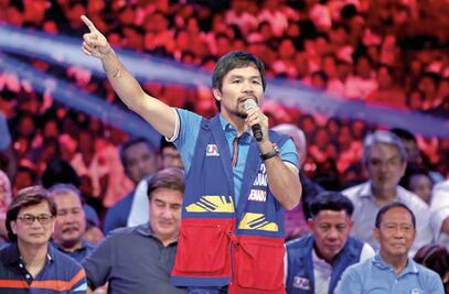 Manny se disculpa con gays