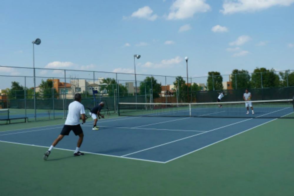 Puerta Real celebra aniversario con torneos