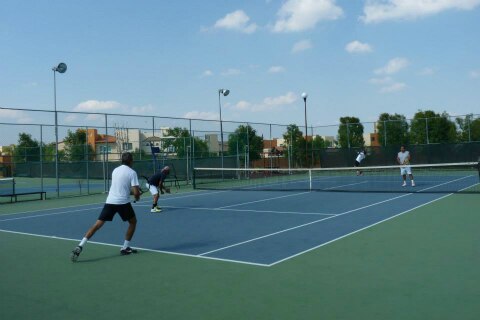 Puerta Real celebra aniversario con torneos