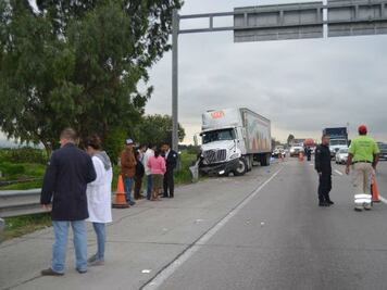 “Trailerazo” en la 57 deja un muerto