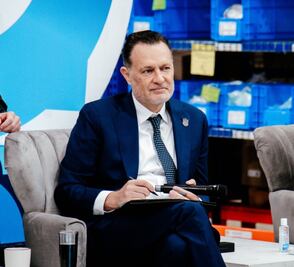 “Hoy dimos en Querétaro un paso central para proteger a nuestras niñas, niños y adolescentes”, afirma Kuri