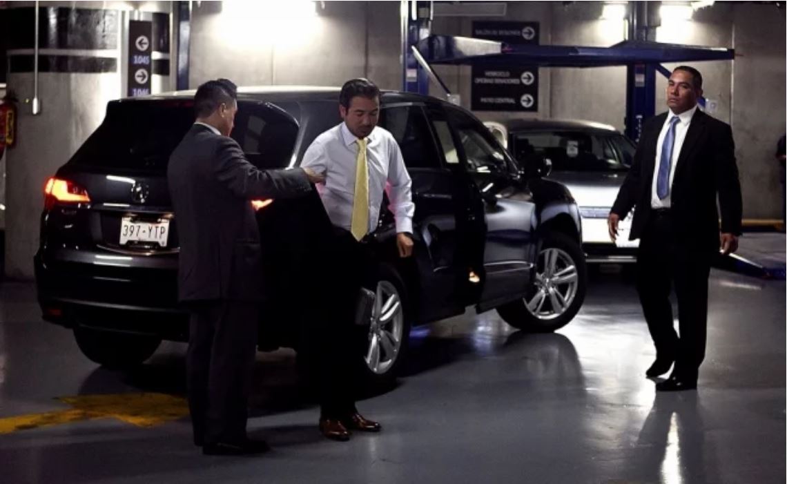 Por austeridad, ahora van por reducción de vehículos y choferes de funcionarios