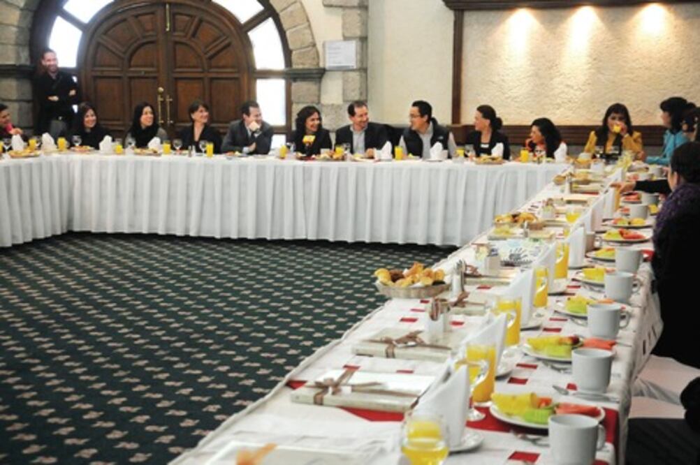 Faltan políticas públicas para la mujer