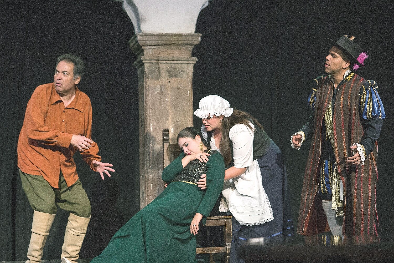 La compañía retoma lo clásico con entremeses de Miguel de Cervantes Saavedra, Lope de Rueda, Alejandro Casona y Les Luthiers.