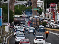 Municipio retirará mil vehículos de circulación para reducir afectaciones por obras del Tren México-Querétaro