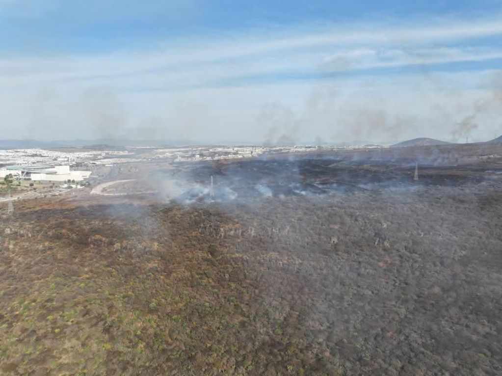 Sofocan incendio en inmediaciones de El Tángano, área natural protegida de Querétaro